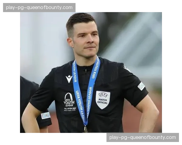 德国足协公布本轮德甲裁判安排，茨瓦尔执法国家德比