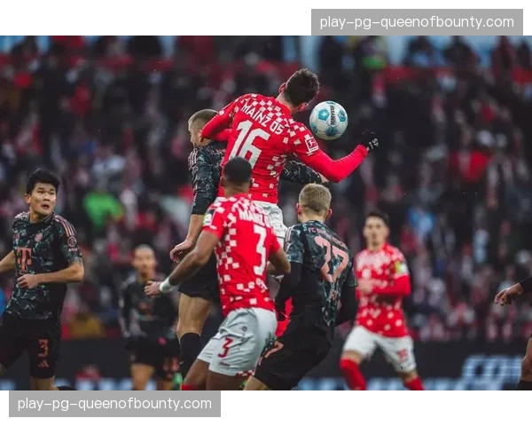 评论：VAR本月在德甲三次介入点球判罚，一致性与时机再引热议