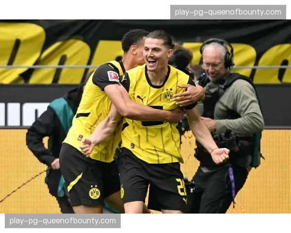 多特蒙德4-0大胜弗赖堡，提前锁定下赛季欧冠资格